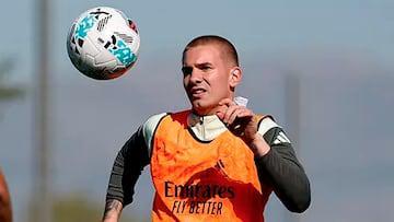 mk体育官网-阿斯：马斯坦托诺放弃休息争取首发，他正期待为皇马打入首球