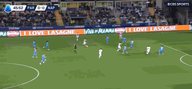 1747605037610053149.gif 佐姆远射.gif