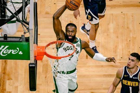 mk体育-【现场】双探花哑火 绿军主场20连胜终结