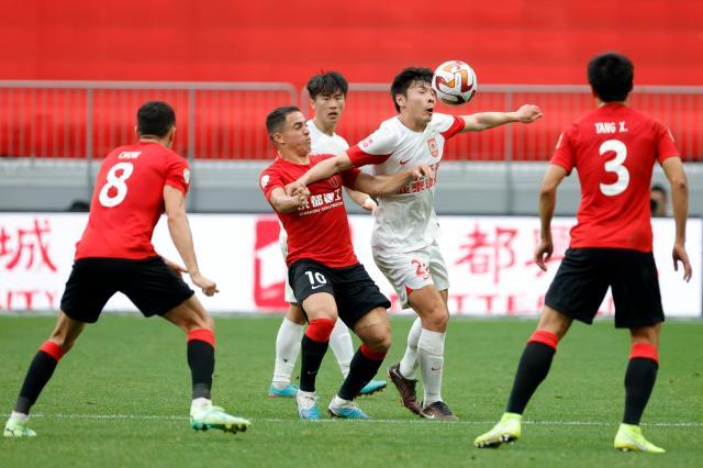 【中超】金敃友闪电破门莱昂纳多绝平 蓉城2比2亚泰