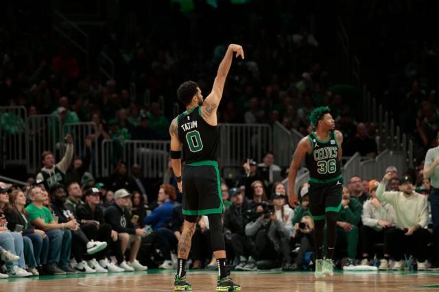 mk体育官网-【现场】万圣节氛围拉满！绿军重拾防守锁死比尔