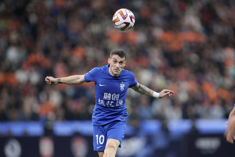 mk体育-媒体人：斯坦丘放弃了合同内的很多薪水，英博为其开出中超顶薪